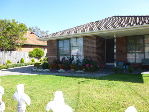 Vella Room - Holiday Adelaide 3