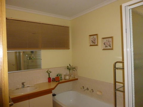 Vella Room - Holiday Adelaide 2