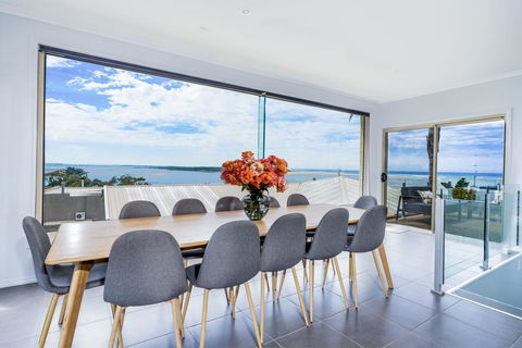VIEWS FOREVER - INVERLOCH - Holiday Adelaide 1
