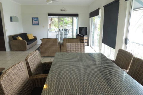 Villa 31 At Tangalooma Resort - Holiday Adelaide 3