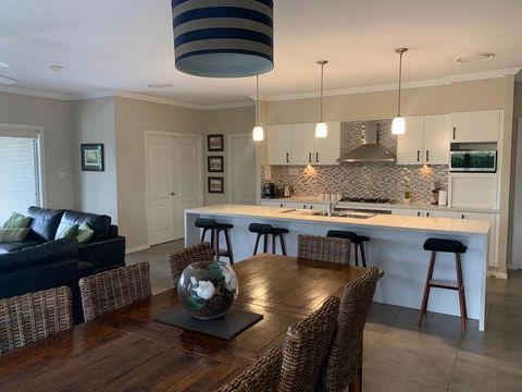 Vintage On The 8th - Holiday Adelaide 3