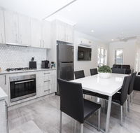 Wagga Apartments 2 - Holiday Adelaide