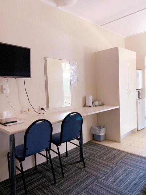 Walgett Motel - Holiday Adelaide 2