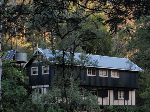 Walhalla Coach House - Holiday Adelaide 0