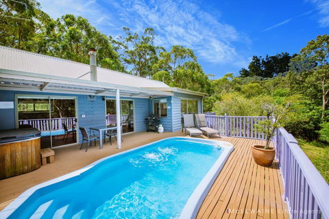Wanjii II Pool & Spa Getaway - Holiday Adelaide 0