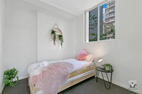 WARRICK FRAM 3 BEDS APT FREE PARKING WALK TO WESTFIELD CLOSE TO HOSPITAL NWF003 - Holiday Adelaide 1