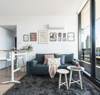 Waterfront apt on Mel Collins Street3 - Holiday Adelaide