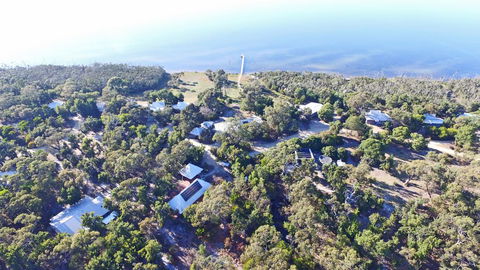 Waterfront Retreat At Wattle Point - Holiday Adelaide 0