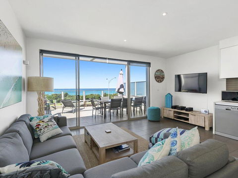 WATERFRONT SEVEN - In The Heart Of Lorne - Holiday Adelaide 3