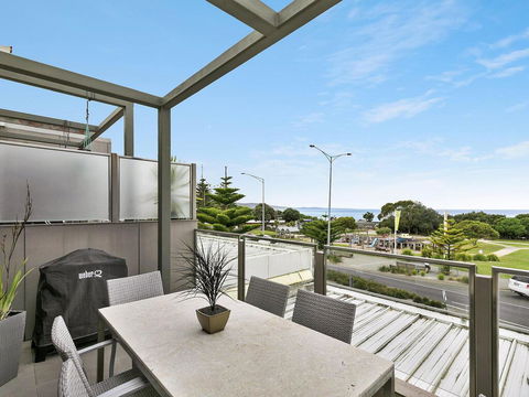 WATERFRONT TWO - Position Perfect , , , NEW LISTING 2019, , ,  - Holiday Adelaide 1