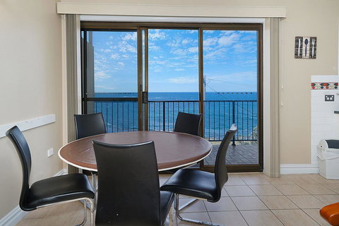 Waterfront Unit, Unit 3 - Holiday Adelaide 2