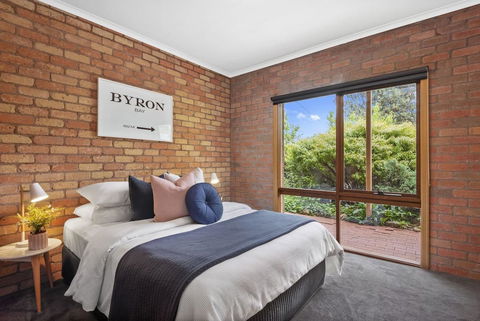 The Perfect Zone- SLEEPS 12 - Holiday Adelaide 13