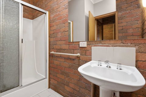 The Perfect Zone- SLEEPS 12 - Holiday Adelaide 8