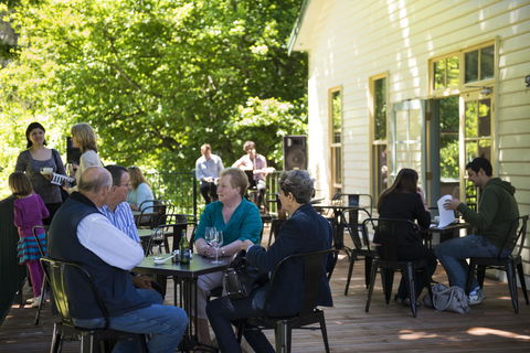 Oscar\'s On The Yarra - Holiday Adelaide 10