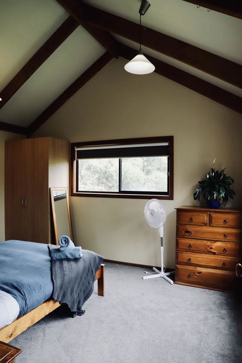 Red Ceder Cottage - Great Ocean Road - Port Campbell - Holiday Adelaide 4