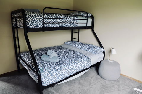 Red Ceder Cottage - Great Ocean Road - Port Campbell - Holiday Adelaide 6