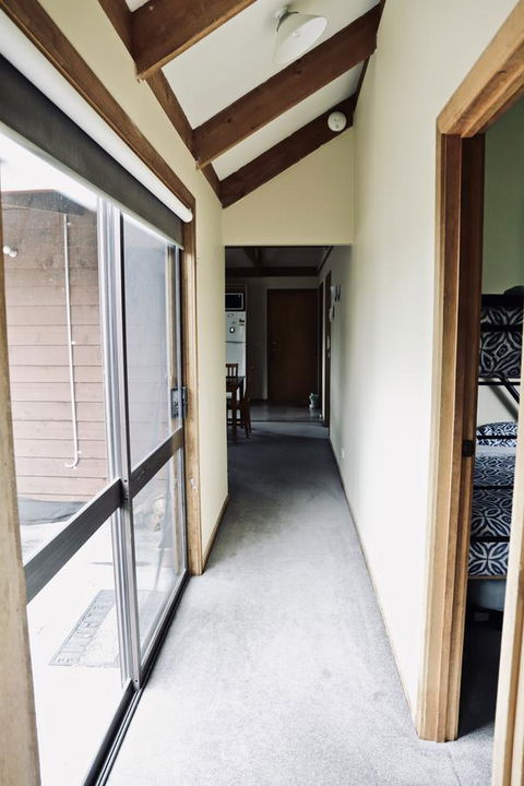 Red Ceder Cottage - Great Ocean Road - Port Campbell - Holiday Adelaide 20