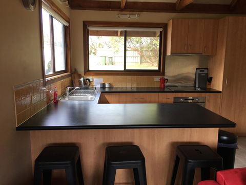 Red Ceder Cottage - Great Ocean Road - Port Campbell - Holiday Adelaide 13