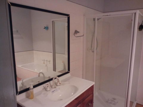 Avala Accommodation Daylesford - Holiday Adelaide 4