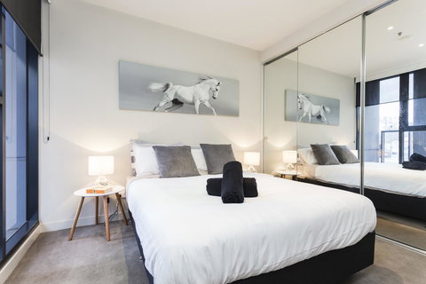 Complete Host 50 Claremont St Apartments - Holiday Adelaide 1