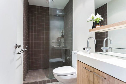 Complete Host 50 Claremont St Apartments - Holiday Adelaide 24