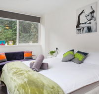 Melbourne Villa - Holiday Adelaide