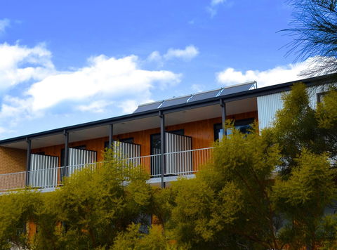 Mansfield Apartments - Holiday Adelaide 2