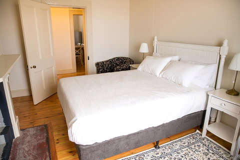 Cape Nelson Lighthouse - Holiday Adelaide 19