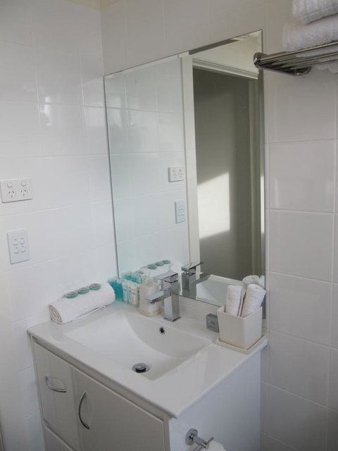 Cape Nelson Lighthouse - Holiday Adelaide 27