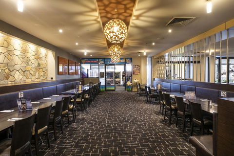 Nightcap At Excelsior Hotel - Holiday Adelaide 28