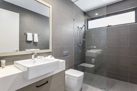 Blairgowrie Apartment 2 - On The Beach - Holiday Adelaide 8