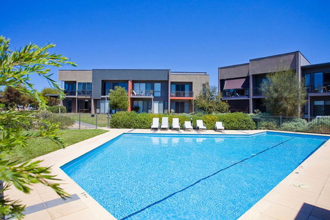 Torquay Golf Retreats - Pool, Beach, Tennis, Golf - Holiday Adelaide 2
