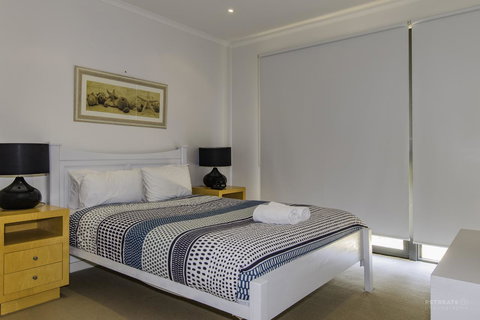 Torquay Golf Retreats - Pool, Beach, Tennis, Golf - Holiday Adelaide 8