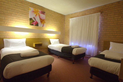 Blue Whale Motor Inn & Apartments - Holiday Adelaide 21