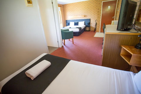 Blue Whale Motor Inn & Apartments - Holiday Adelaide 12