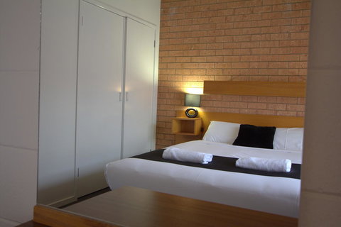 Blue Whale Motor Inn & Apartments - Holiday Adelaide 24