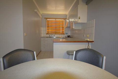 Blue Whale Motor Inn & Apartments - Holiday Adelaide 22