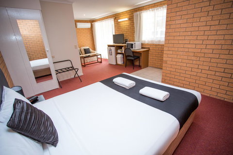 Blue Whale Motor Inn & Apartments - Holiday Adelaide 9