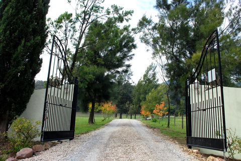 Deville At Healesville - Holiday Adelaide 12