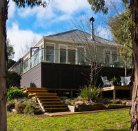 Lake Como Villa - Holiday Adelaide