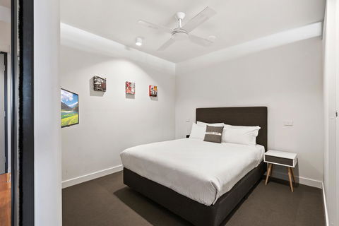 District Apartments Fitzroy - Holiday Adelaide 18