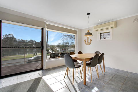Hybiscus Waterfront Apartments - Holiday Adelaide 4