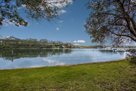 Hybiscus Waterfront Apartments - Holiday Adelaide 33