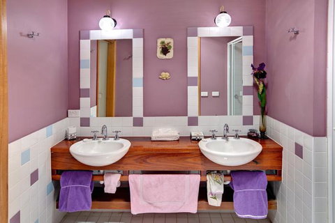 Ditto Daddy's - Holiday Adelaide 8