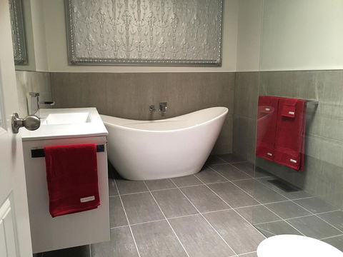 Silverwood House - Holiday Adelaide 7