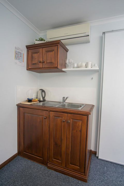Debbie\'s Place - Holiday Adelaide 1