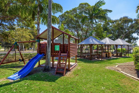 Rainbow Getaway Holiday Apartments - Holiday Adelaide 15