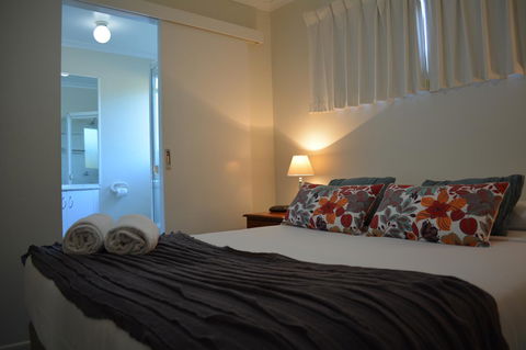 Rainbow Getaway Holiday Apartments - Holiday Adelaide 38