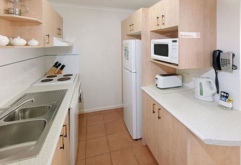 Rainbow Getaway Holiday Apartments - Holiday Adelaide 25