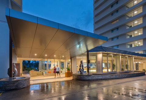 Whitsunday Apartments - Holiday Adelaide 4